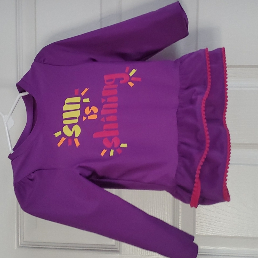 2T girls rashguard